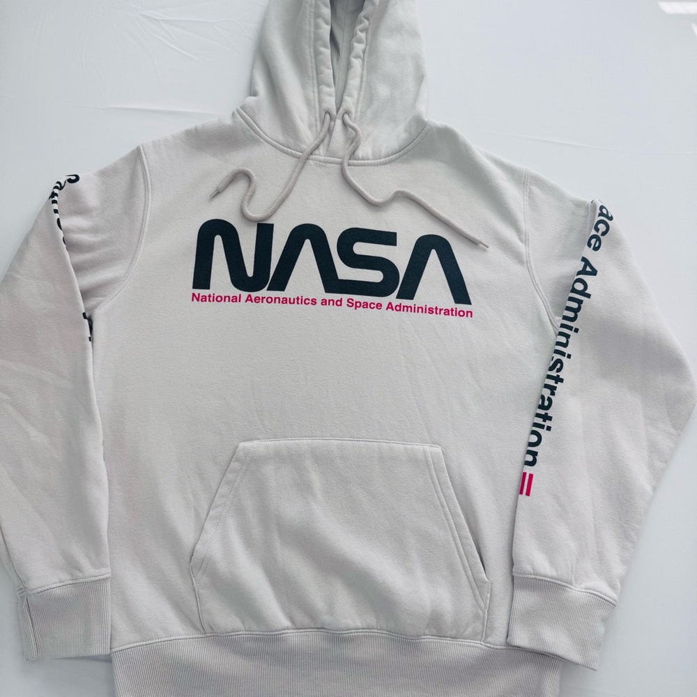 Urban Man Beige Hoodie w/NASA logo, Size S, EUC